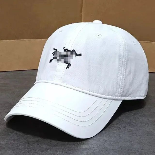 Maison Mihara Yasuhiro White Horse Logo Cap